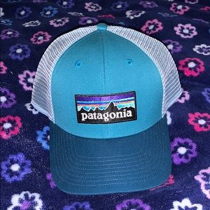 Women’s Patagonia truckers hat